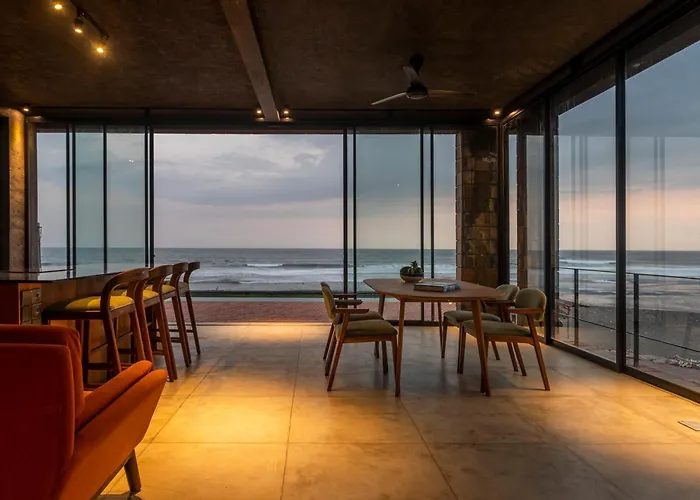 Villa Ultimate Beachfront Cascade Balian