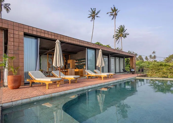 Ultimate Beachfront Cascade Villa Balian