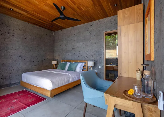 Villa Ultimate Beachfront Cascade Balian