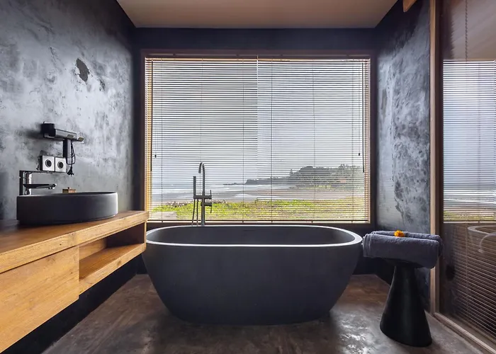 Ultimate Beachfront Cascade Villa *