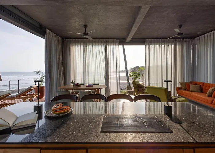 Ultimate Beachfront Cascade *