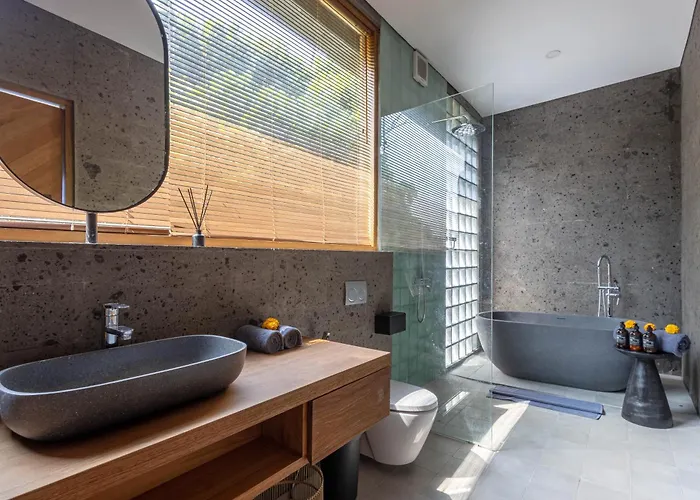 Ultimate Beachfront Cascade Villa